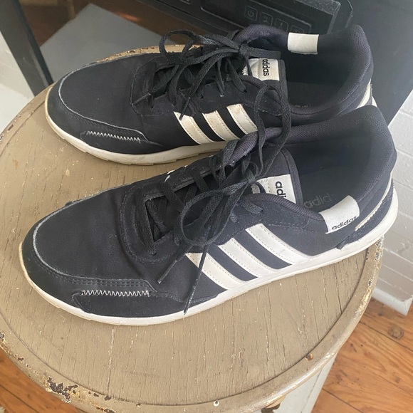 Addidas Sneakers - Picture 3 of 6